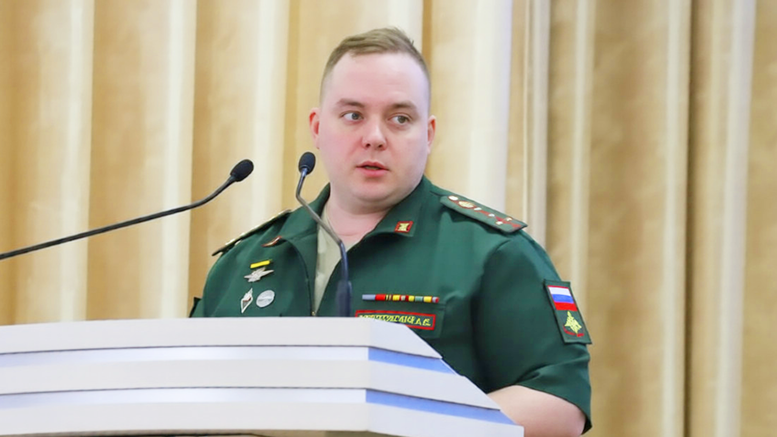 Я сапер, но после фронта на Новый год с собакой прятался под диваном от петард