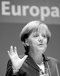 Канцлер Германии Ангела Меркель была неумолима: общего пакета помощи быть не может (фото: Reuters)
